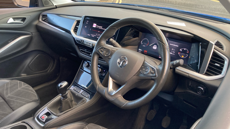 Vauxhall Grandland 1.2 Turbo Ultimate 5dr Petrol Hatchback